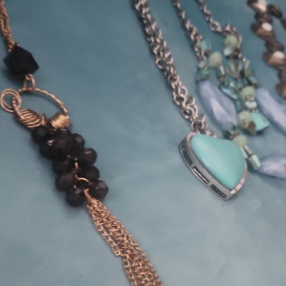 Necklace Set - Picture 5 of 6